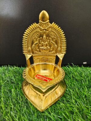 Gaja Lakshmi Vilaku Brass 6 inch