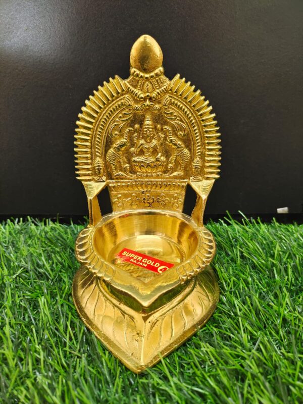 Gaja Lakshmi Vilaku Brass 5 inch