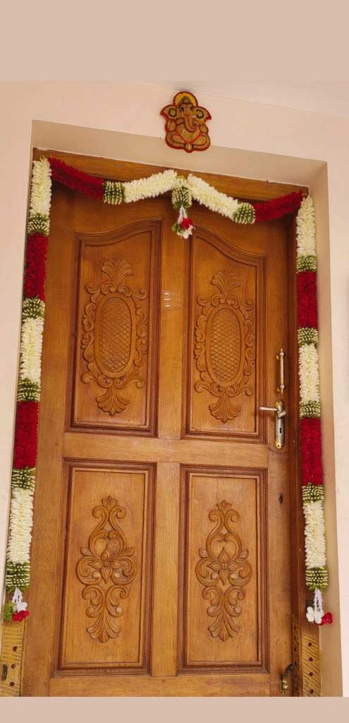 Toran for Main Door Entrance Garland - White and Red Design - Gaja Maala [Handmade] [Artificial]