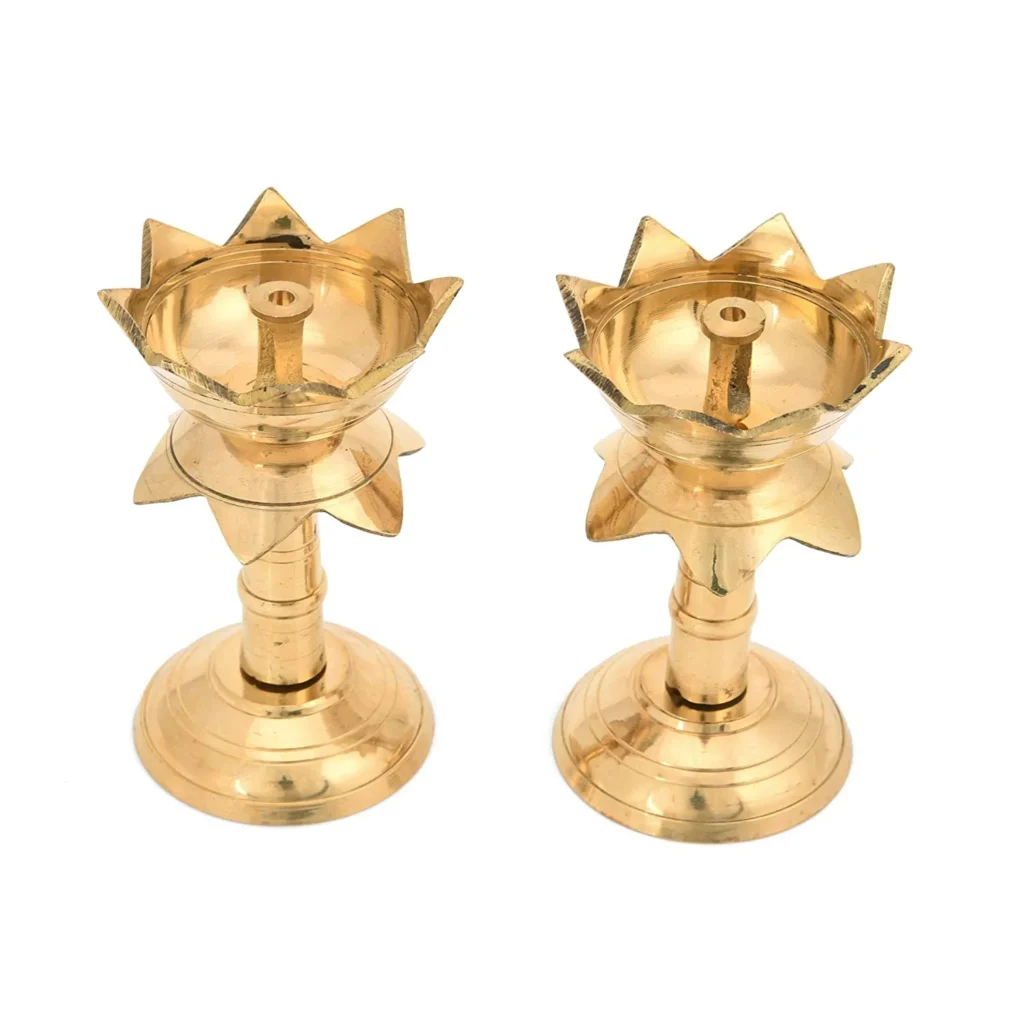 Lotus Nila Vilakku 1 Piece [Brass] [7 Inch]