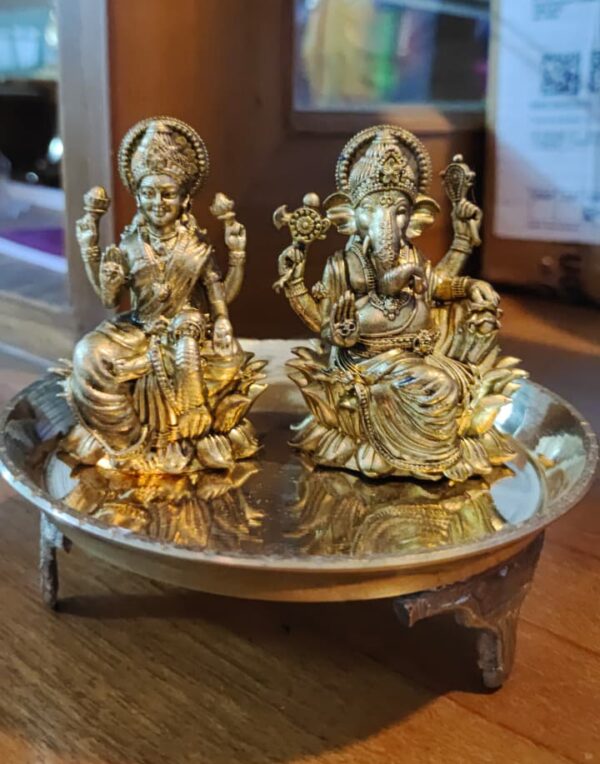 Ganesha And Lakshmi Idols [Brass] [2.5 Inch]