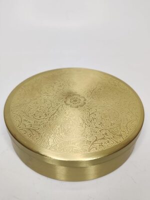 Traditional Pure Brass Masala Box 6 Inches size with Spoon |7 Containers |Floral Engraving |Brass Masala Box| Anjarai Petti for Kitchen and Storage