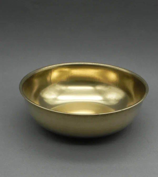 Large Traditional Brass Bowl for Pooja & Home Use – [Brass] [9.25 Inch Diameter] [2.75 Inch Height]