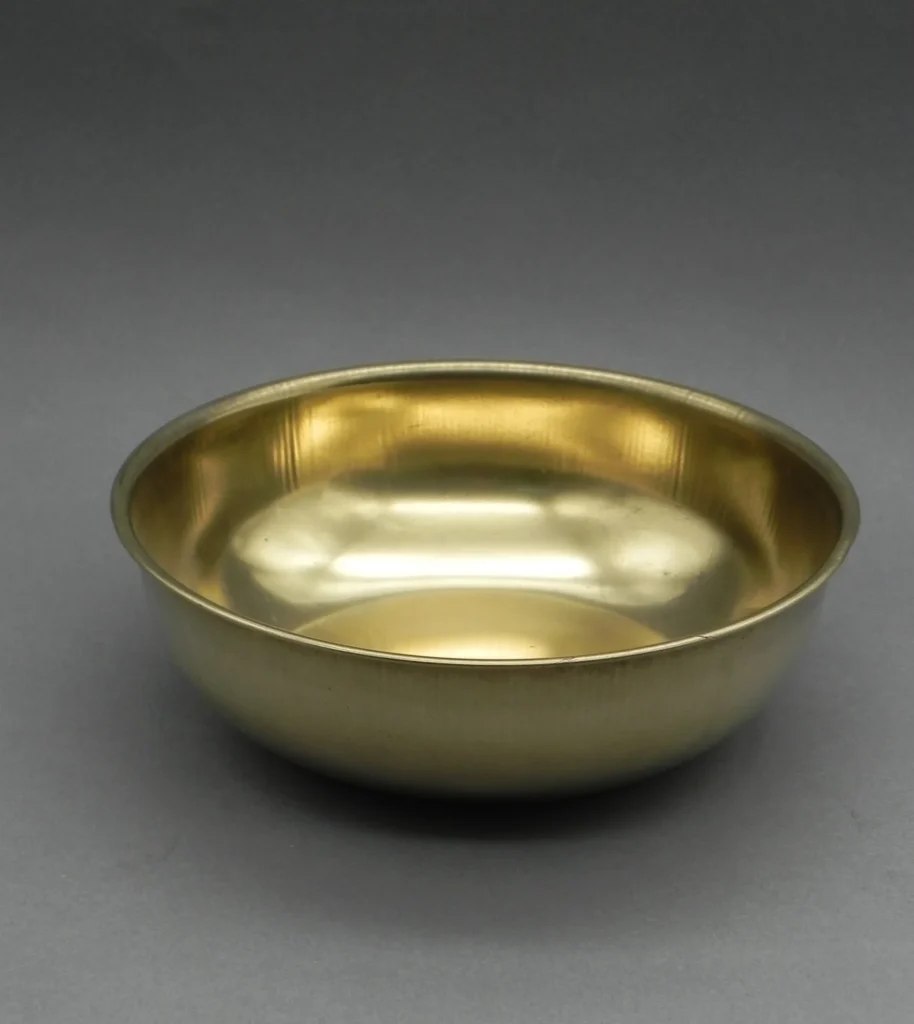 Large Traditional Brass Bowl for Pooja & Home Use – [Brass] [9.25 Inch Diameter] [2.75 Inch Height]