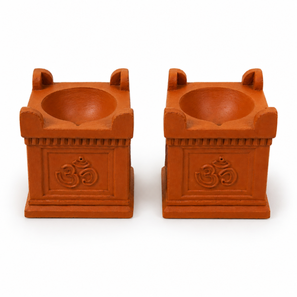 Terracotta Mada Vilakku [Terracotta] [2 Pcs] – Traditional Clay Deepam for Temple-Style Lighting