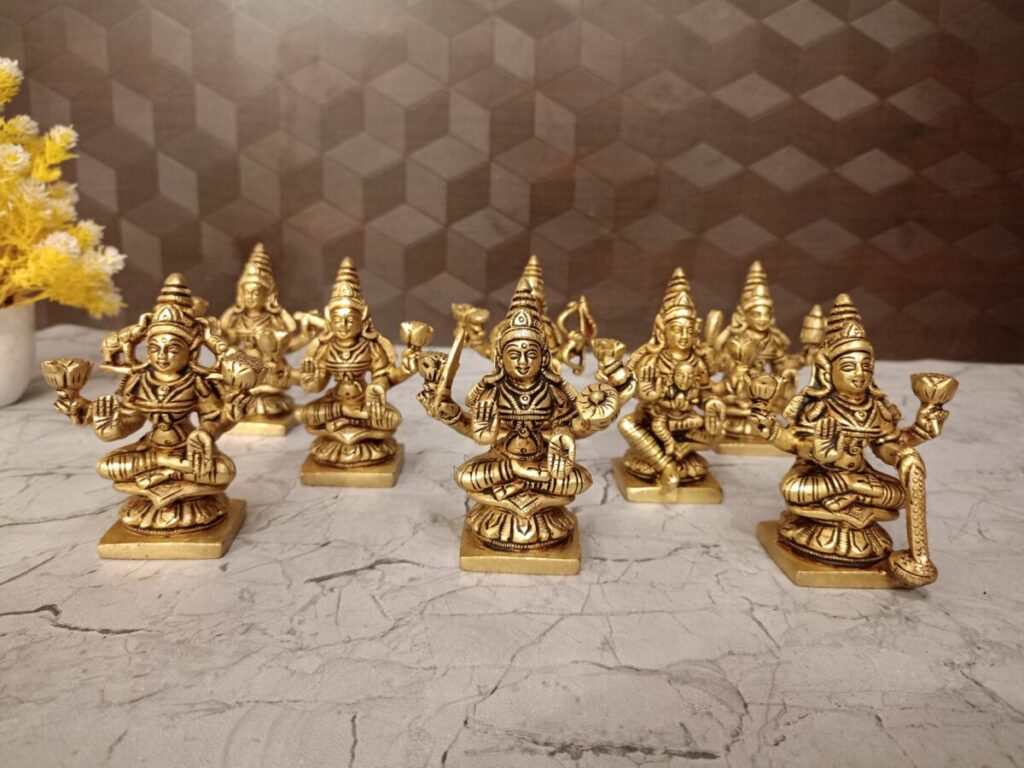 Ashta Lakshmi Idols [Brass] [1800g] [8 Pcs] – Complete Set of Eight Divine Forms of Goddess Lakshmi